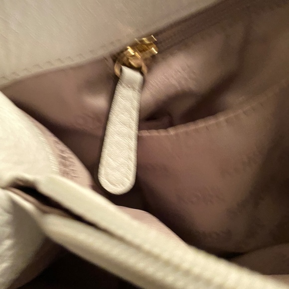 MICHAEL KORS HAMILTON LARGE EAST WEST LEATHER TOTE NAVY BLUE & WHITE - Picture 8 of 13